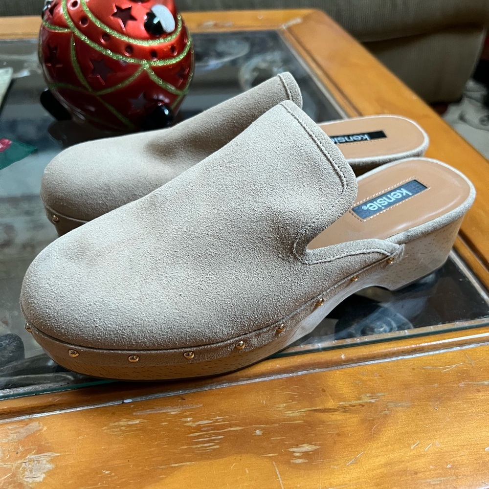 Kenzie platform clogs 💜